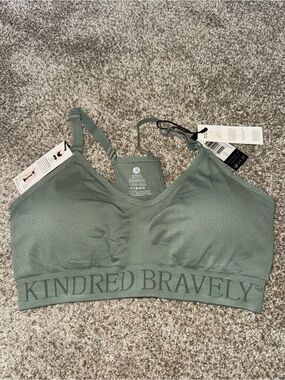 Kindred Bravely Green Hands Free Pumping & Nursing Sports Bra